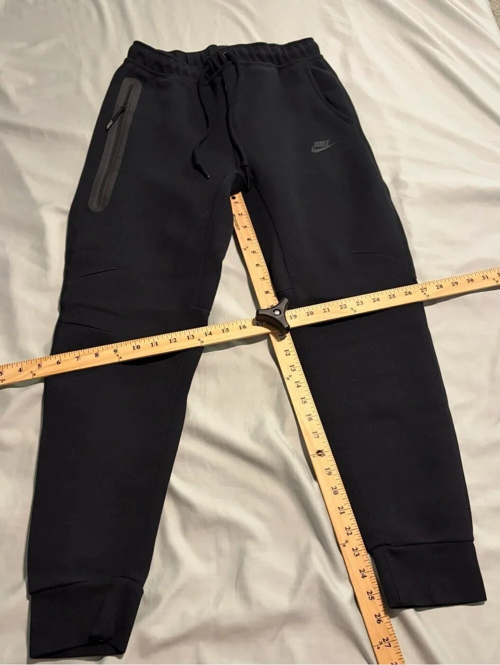 Nike Tech Joggers Mens Small Black Sportswear Fleece Gym Athleisure FB8002-010 M